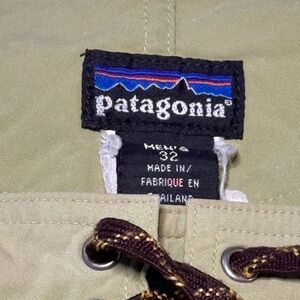 Men’s Beige Patagonia Swim Suit Size 32